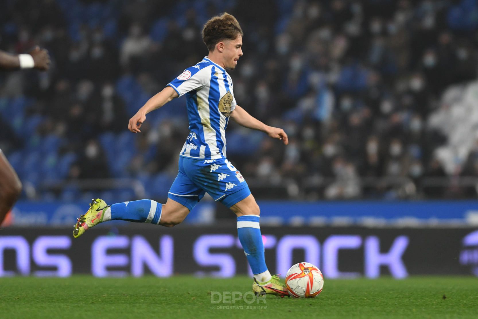  Deportivo: Mario Soriano lleva cuatro amarillas y podría perderse la ida de semifinales si ve la quinta.