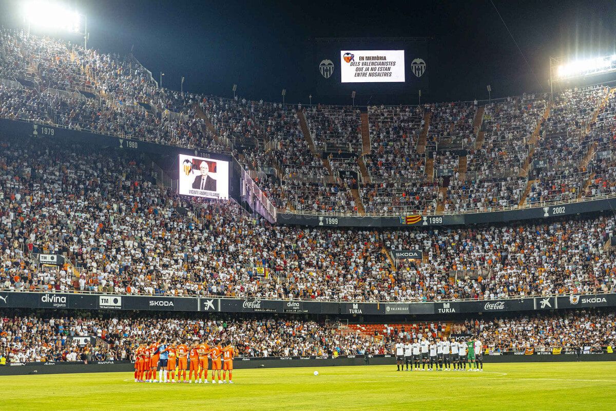 El racista de sector 5 de Mestalla, expulsado