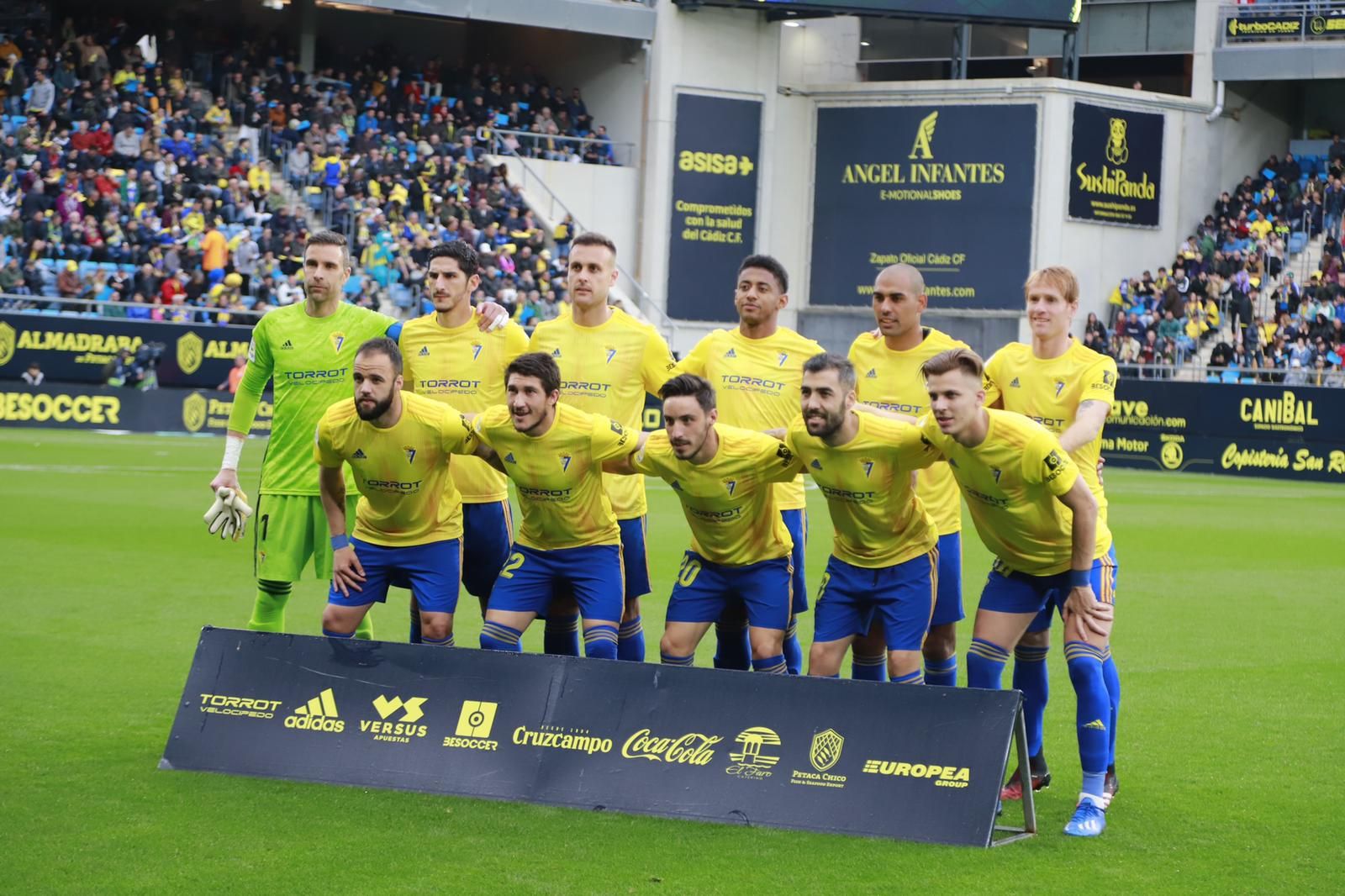 Once titular del Cádiz ante el Almería.