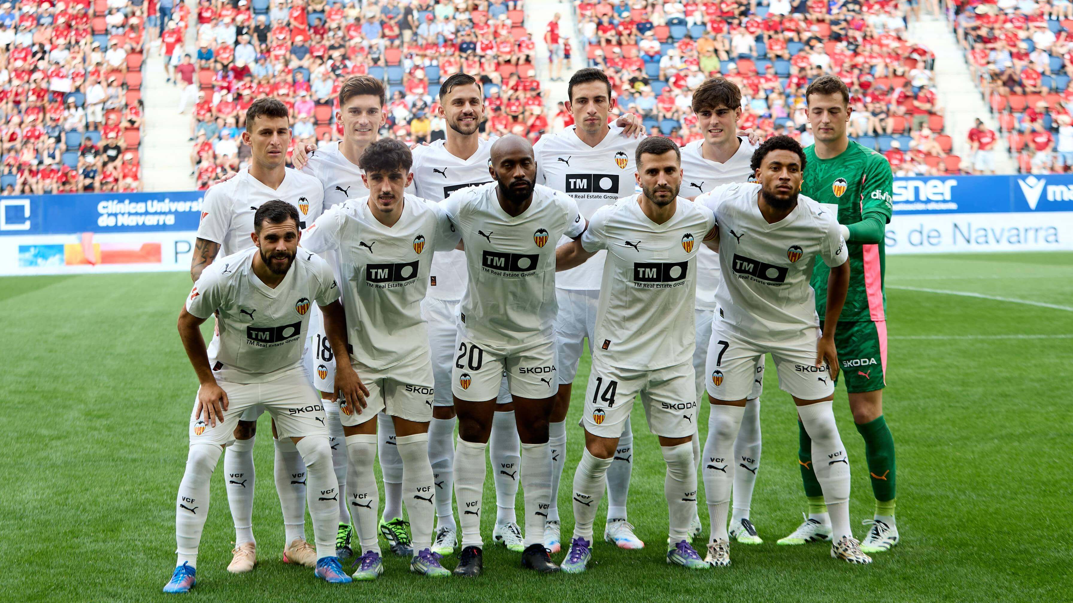  Once titular del Valencia CF en Pamplona con Arnaut Danjuma