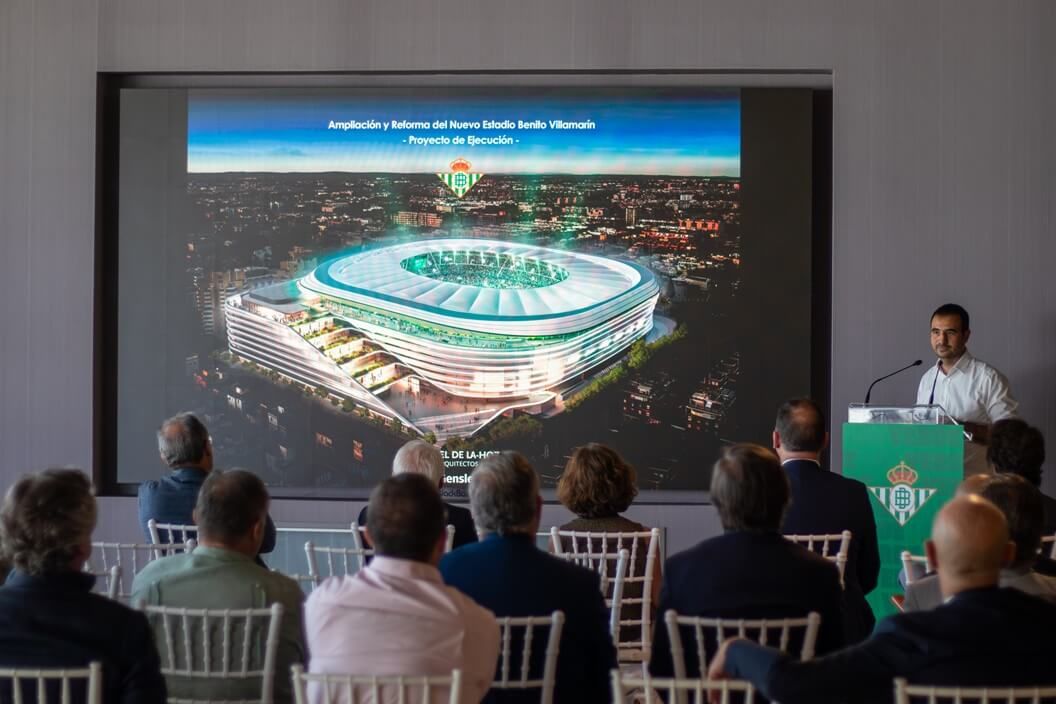  Presenta del proyecto a las constructoras candidatas el pasado mes de junio.