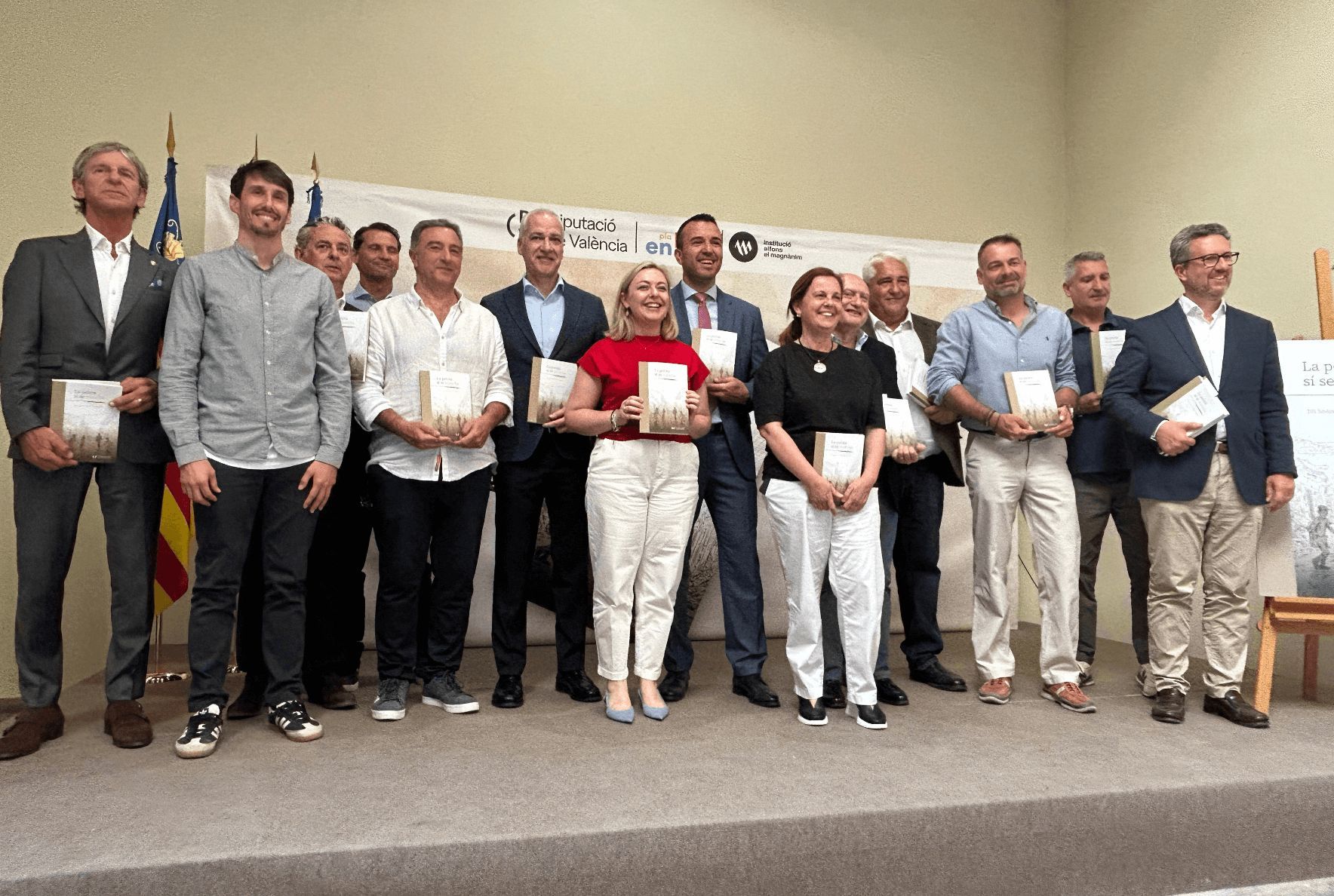  Salva Gomar en la presentación del libro la pelota Sí se mancha