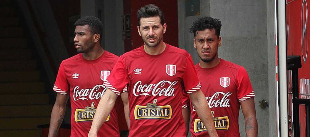 Pizarro con Renato Tapia en Perú.