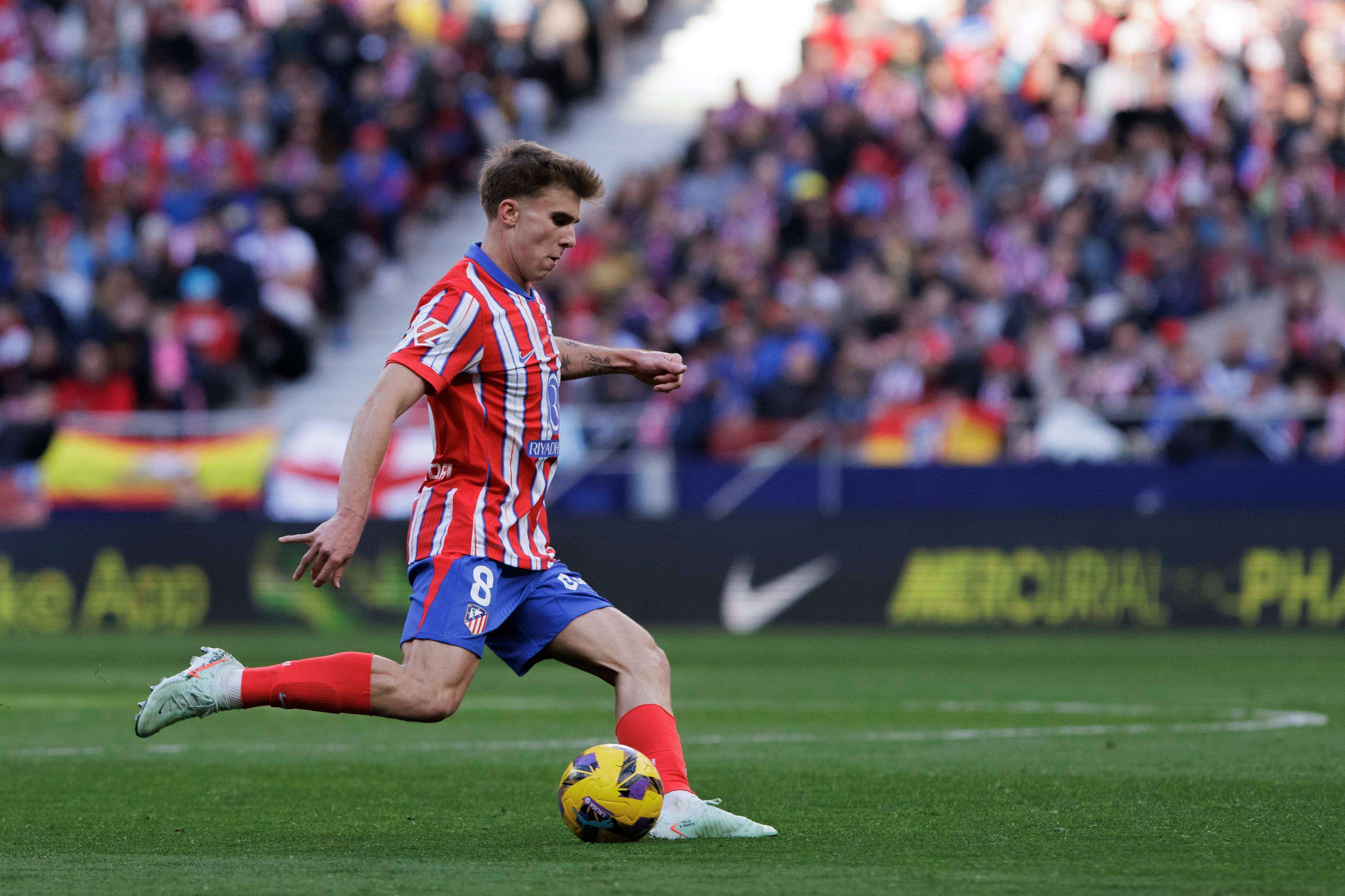 Pablo Barrios, en un partido en el Metropolitano (Cordon Press)