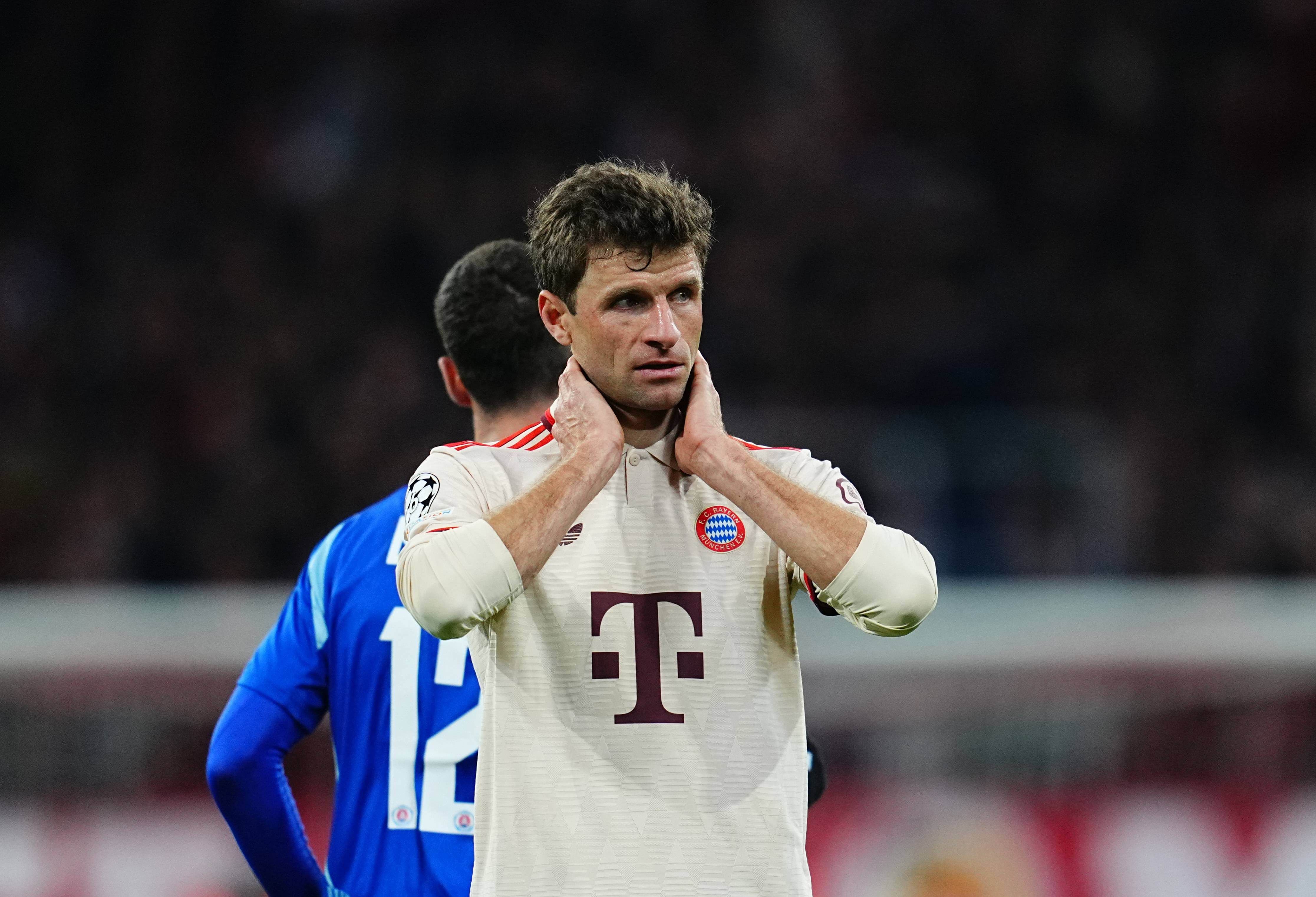 Thomas Müller se lamenta durante un partido del Bayern de Múnich.