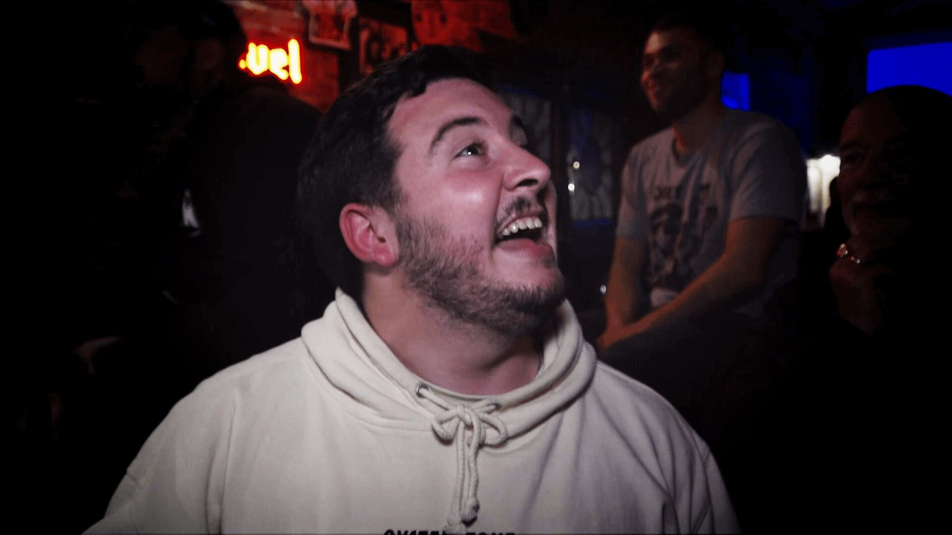 Un aficionado del Cádiz, viendo el partido contra el Granada