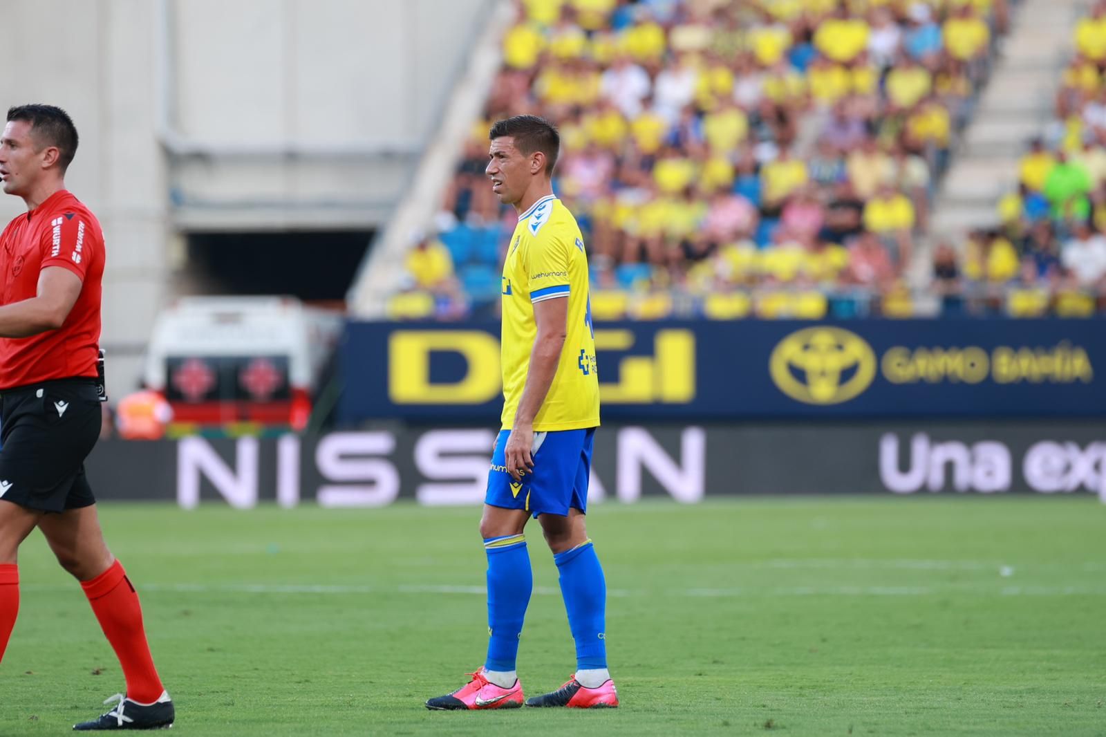 Rubén Alcaraz en el Cádiz-Alavés.