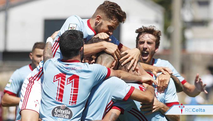 Celebración de un gol del Celta B.