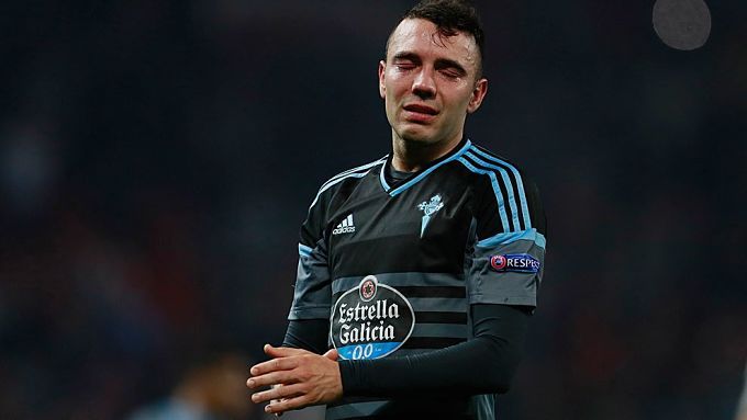 Aspas llorando tras caer eliminados ante el United.