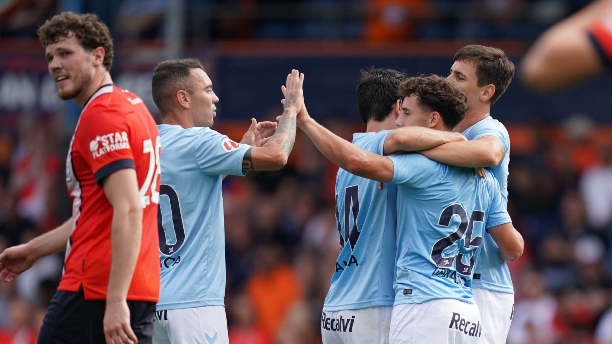 Iago Aspas celebra un gol en pretemporada.