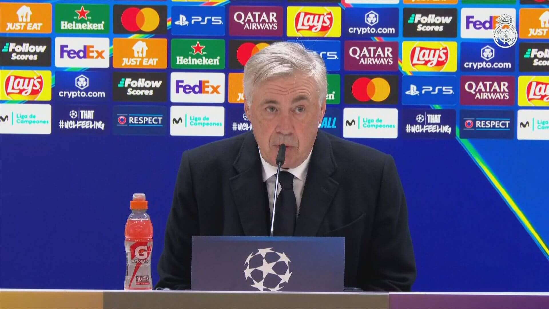  Carlo Ancelotti, durante la rueda de prensa posterior al Real Madrid-Salzburgo (Real Madrid tv).