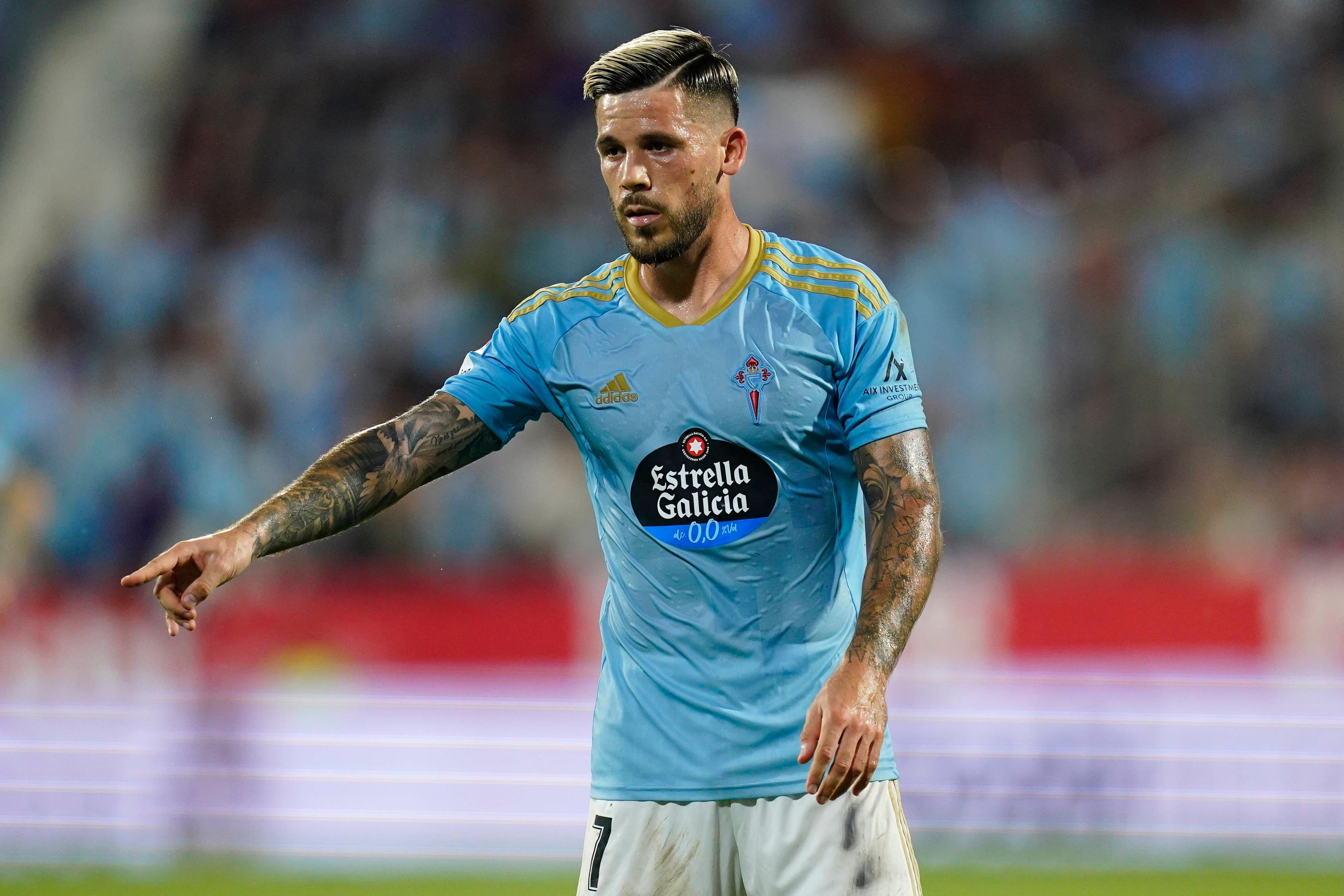  Carles Pérez, en un partido del Celta.