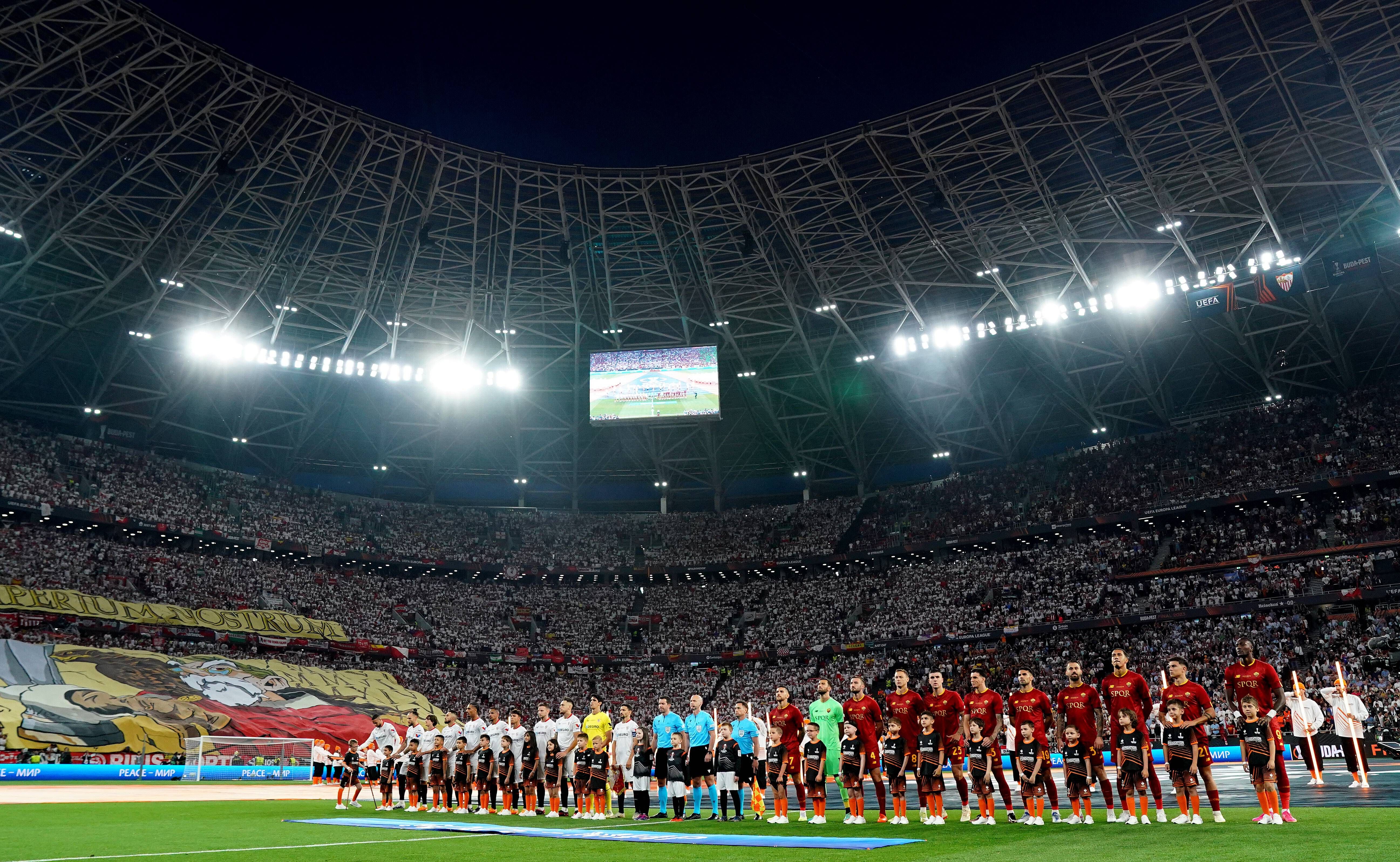 Inicio del Sevilla FC-Roma de la final de la UEFA Europa League jugada en Budapest.