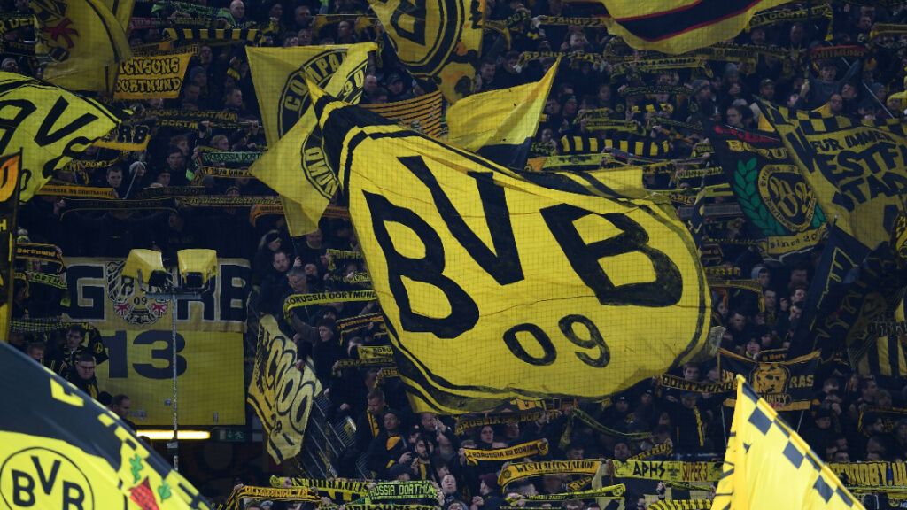  La afición del Borussia en el Signal Iduna Park, espera este miércoles al Athletic Club en la Champions League (Cordon Press).