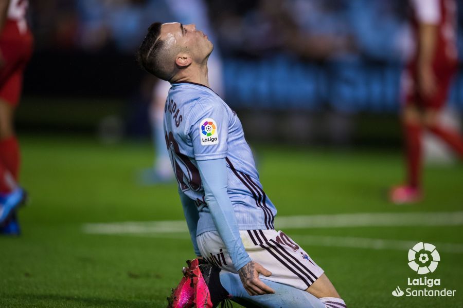  Iago Aspas se lamenta durante el Celta-Sevilla.