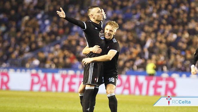 Aspas celebrando un gol en Riazor.