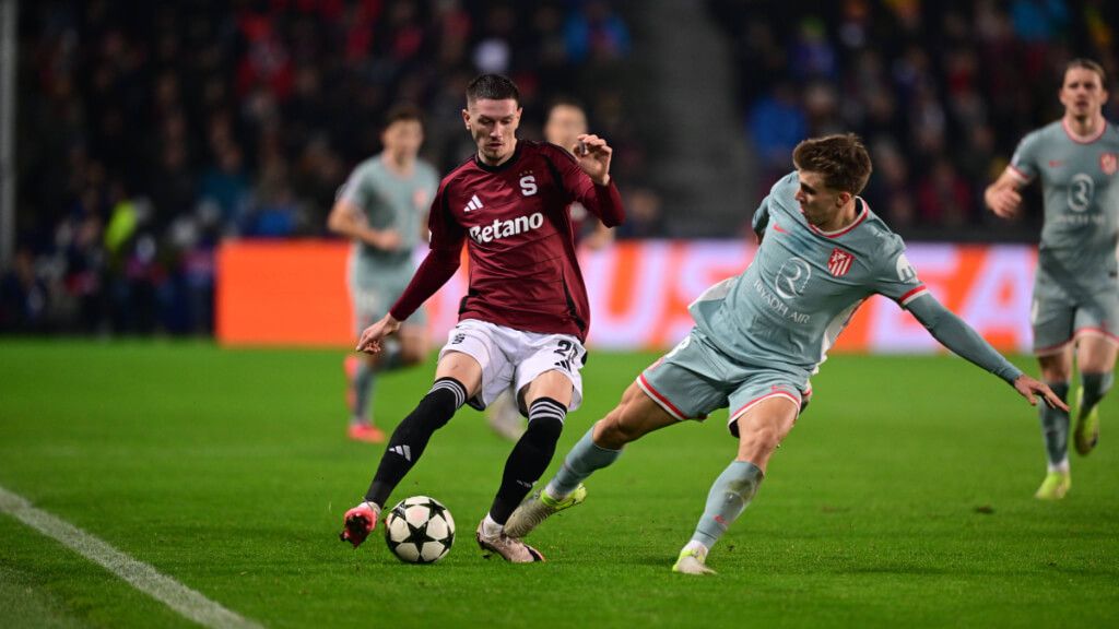  Pablo Barrios durante el partido ante el Sparta Praga (Fuente: Cordon Press)