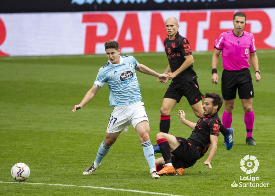  Baeza, durante un lance del Celta-Real Sociedad.