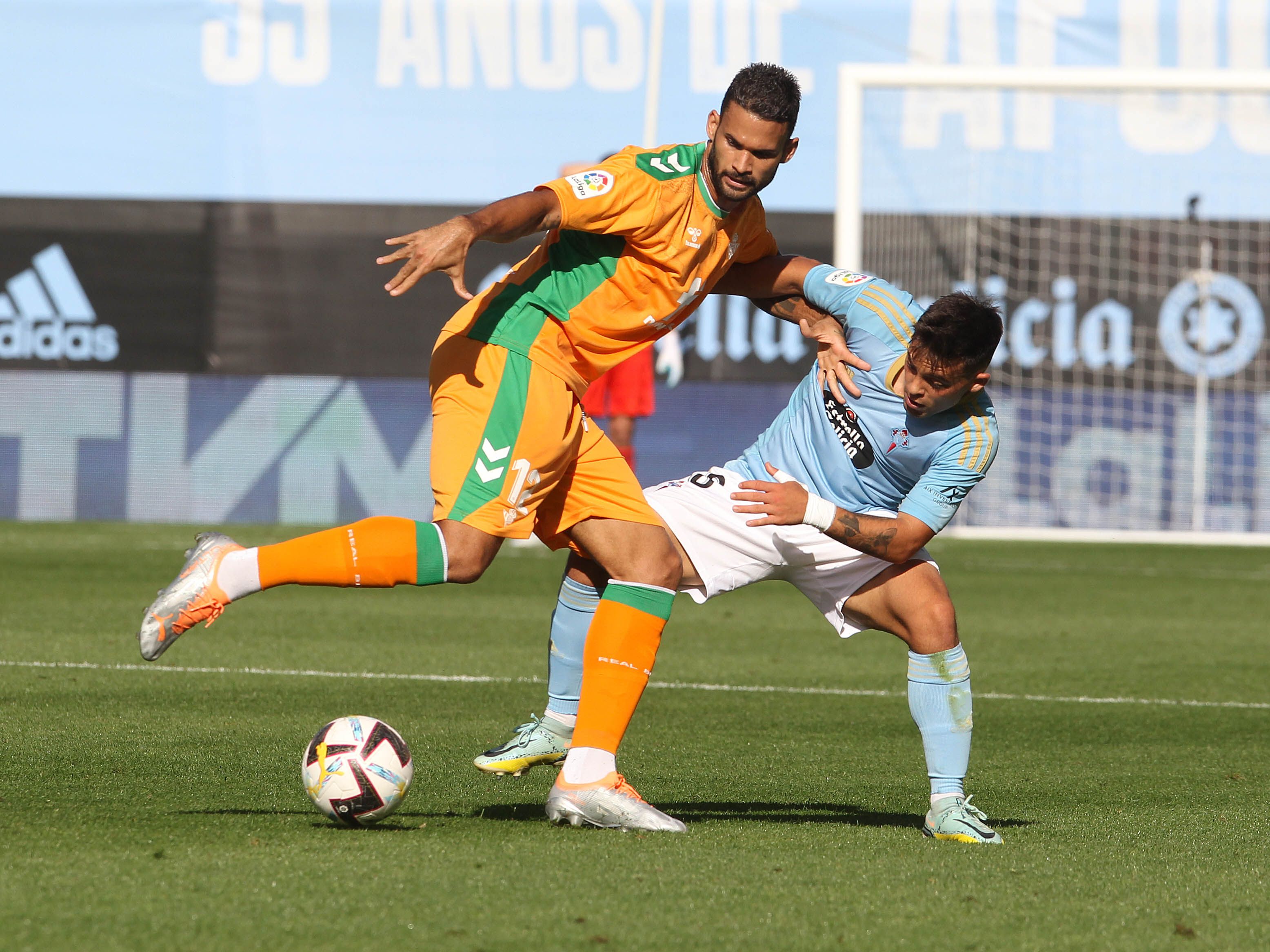  Beltrán, durante el Celta-Betis.