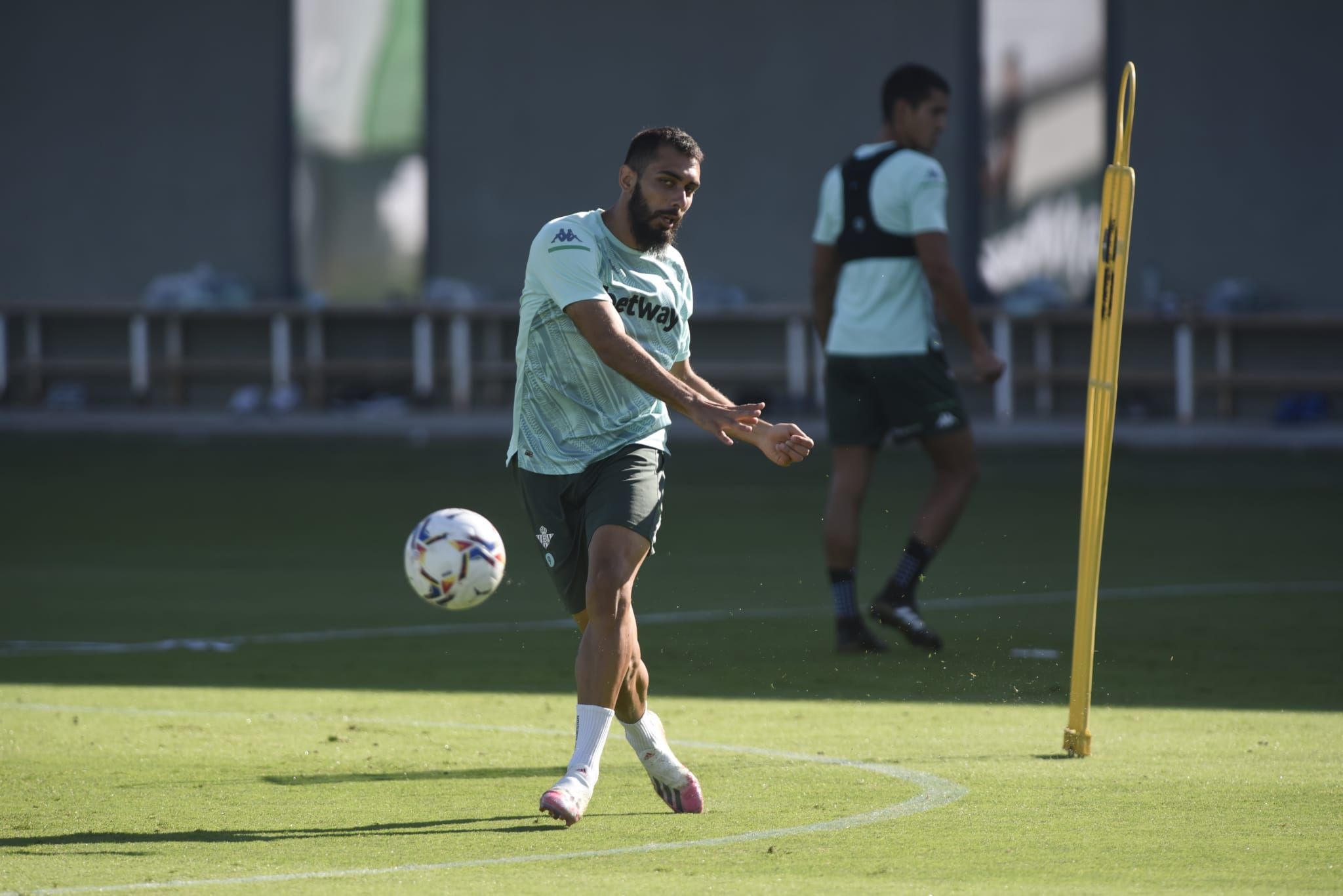 Borja Iglesias, en un entrenamiento.