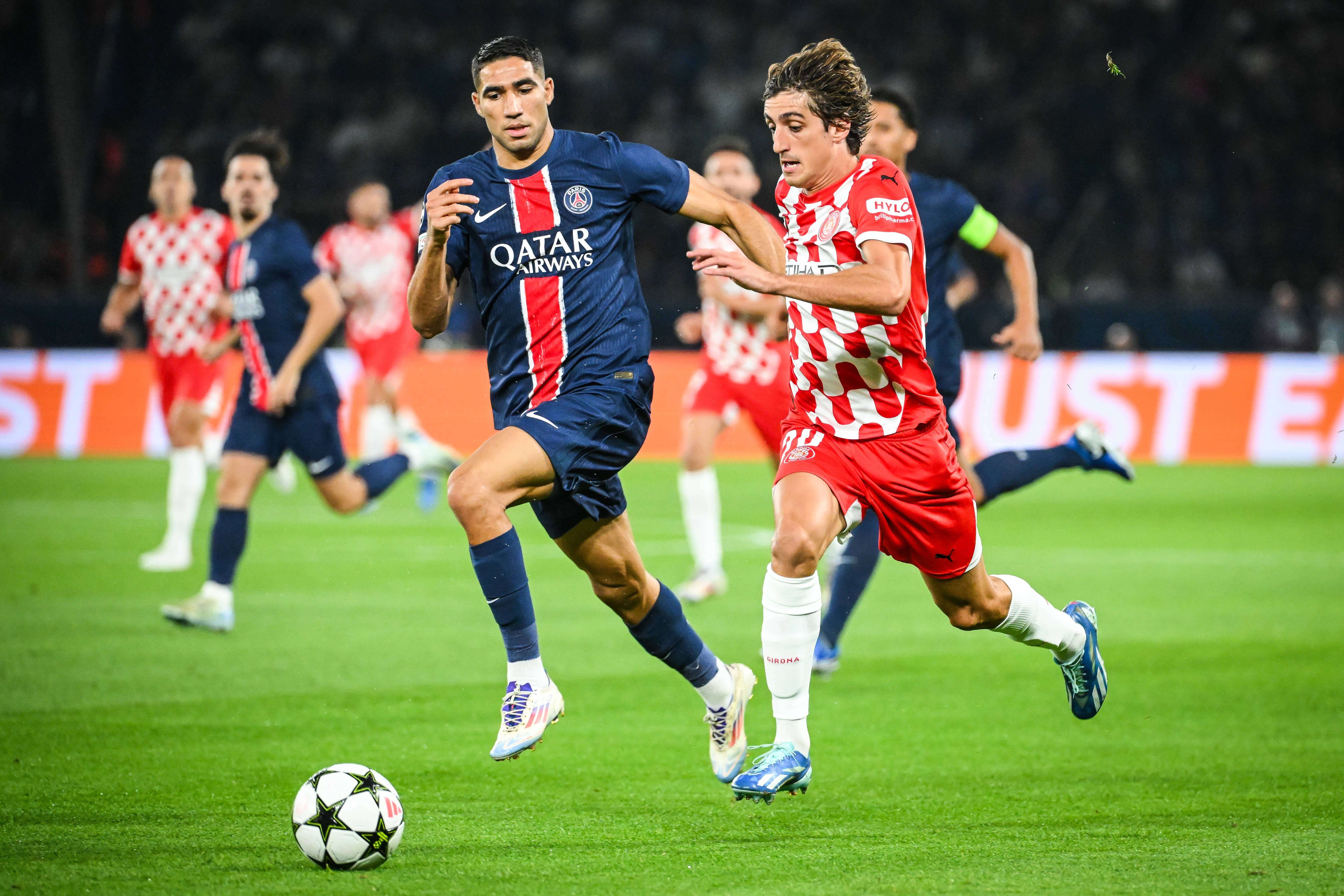 Bryan Gil, ante Achraf en el PSG-Girona.