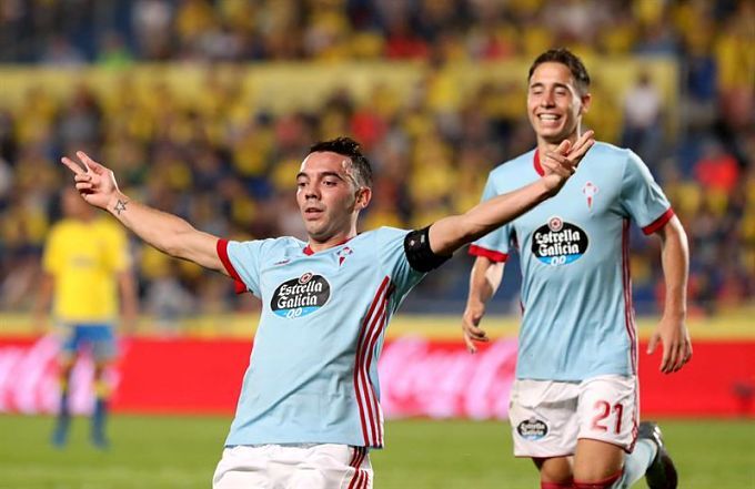 Aspas y Emre Mor en el estadio Gran Canaria.