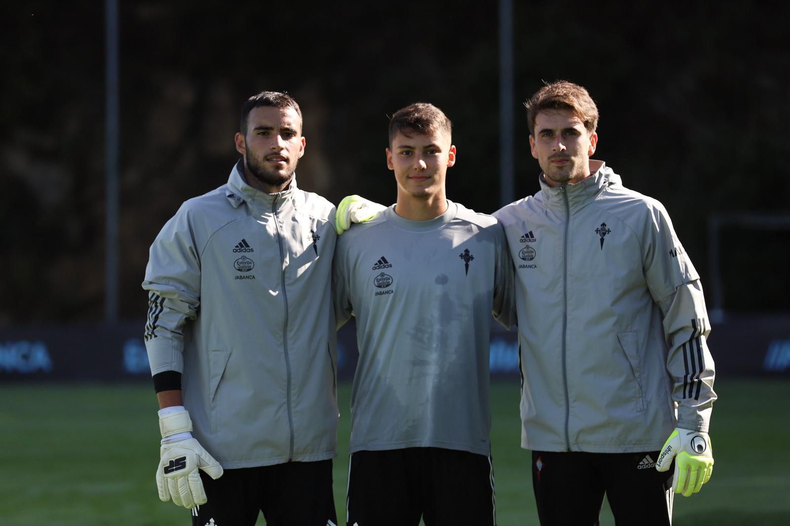  Raúl Garcia, Iago Domínguez e Iván Villar.