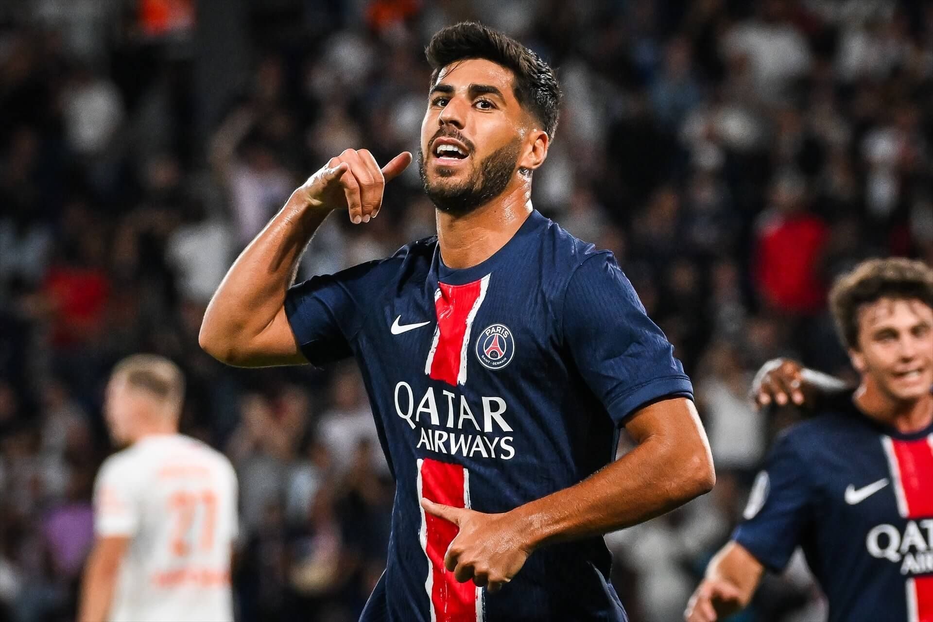  Marco Asensio celebrando un gol con el PSG.