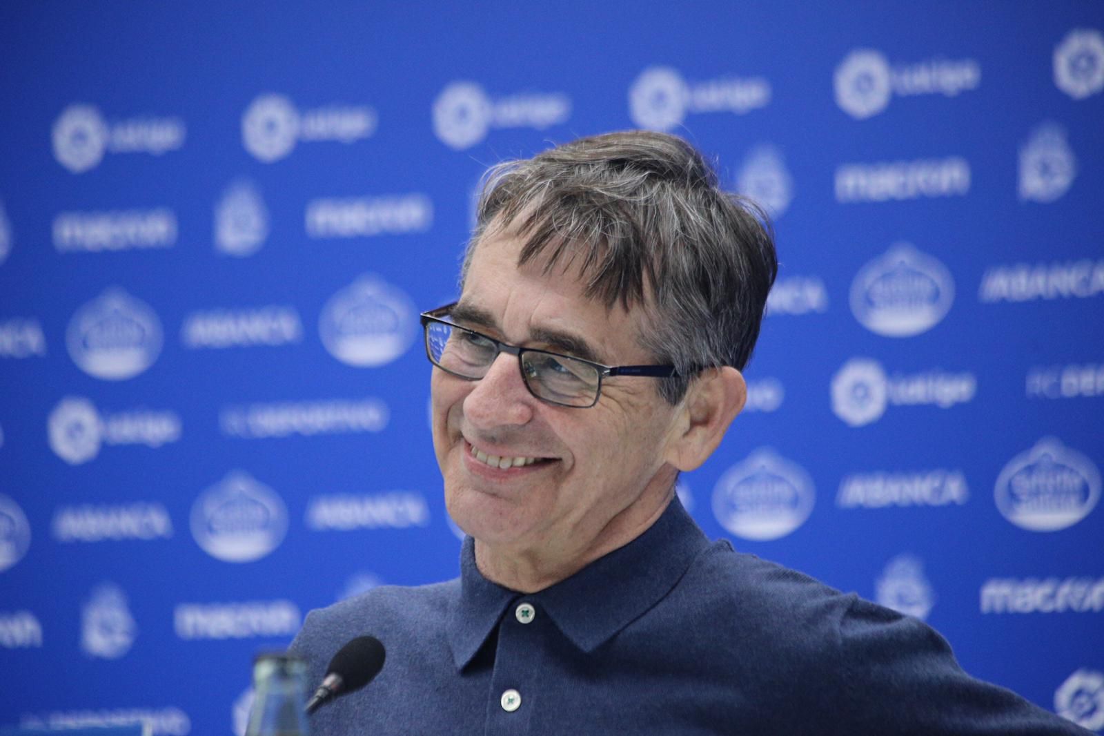  Fernando Vázquez, tras un partido del Dépor.