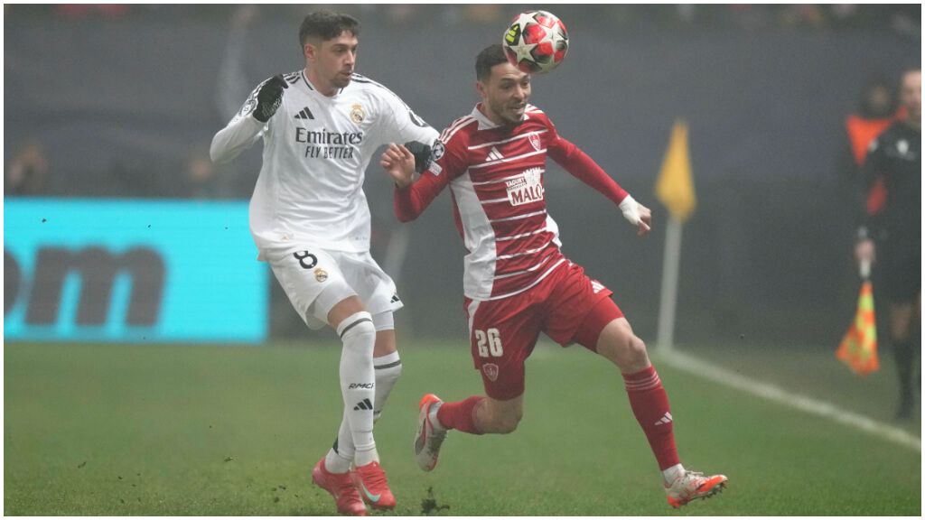  Fede Valverde, durante el Brest-Real Madrid (foto: Cordon Press).