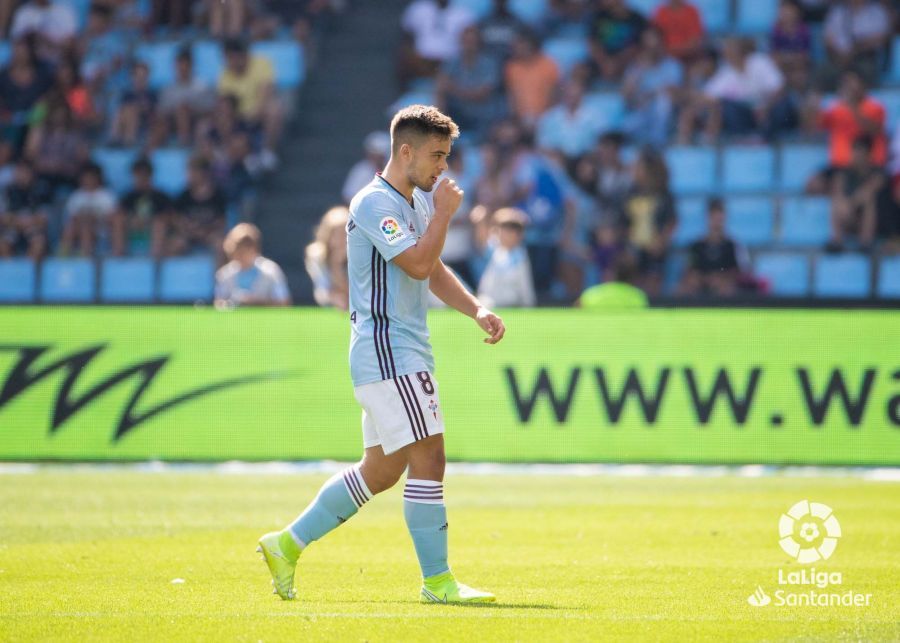 Fran Beltrán se marcha expulsado del Celta-Granada.