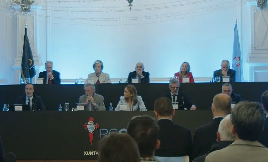  Carlos Mouriño y su hija Marián en la Junta General de Accionistas).