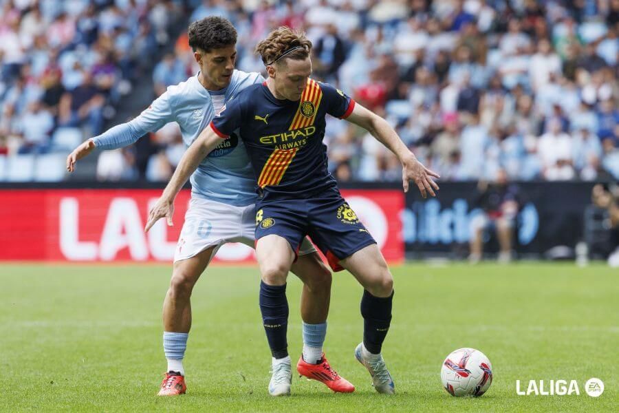 Hugo Álvarez, durante un lance del partido ante el Girona.