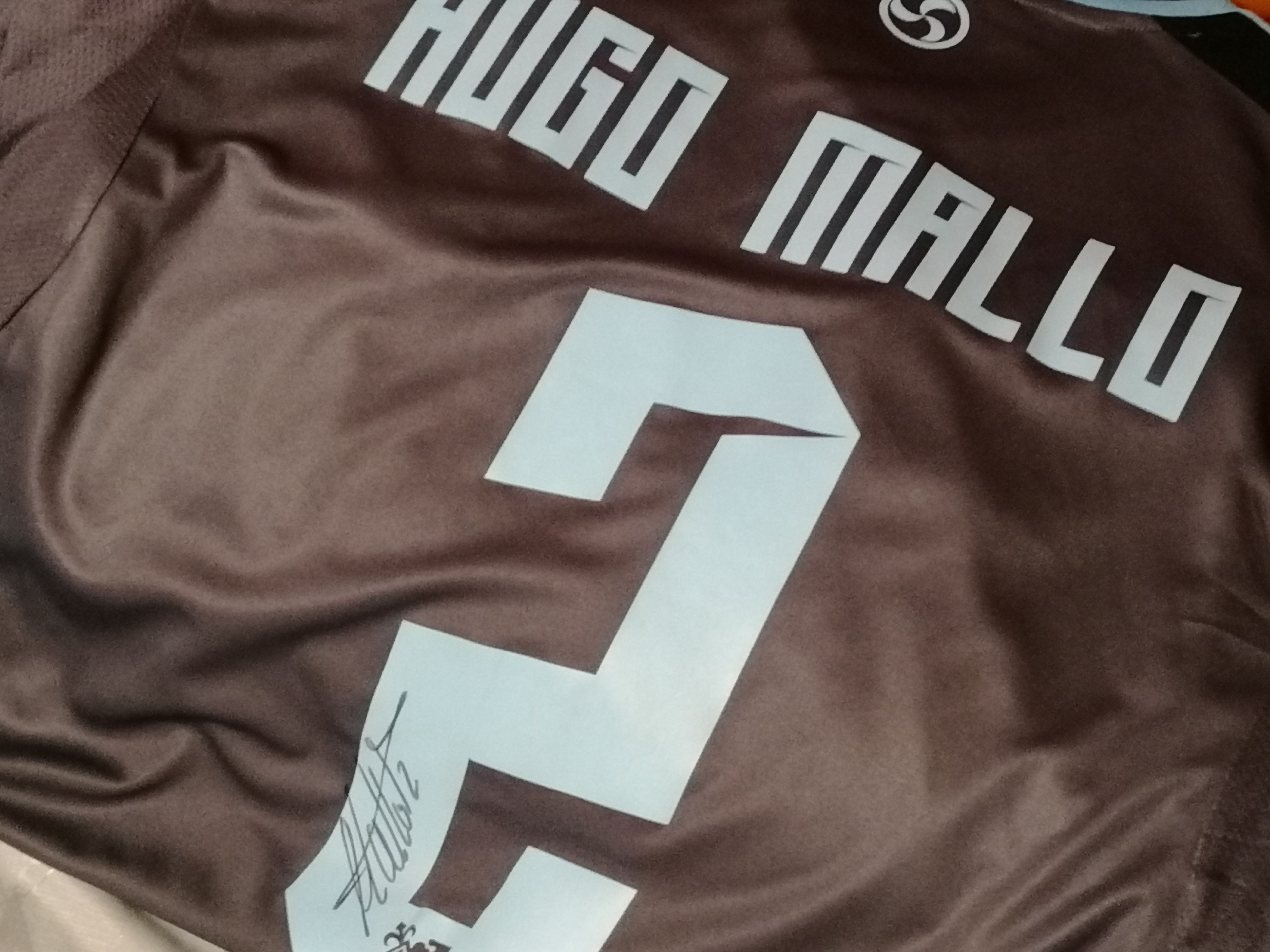 Camiseta con la que Hugo Mallo jugó en Old Trafford.