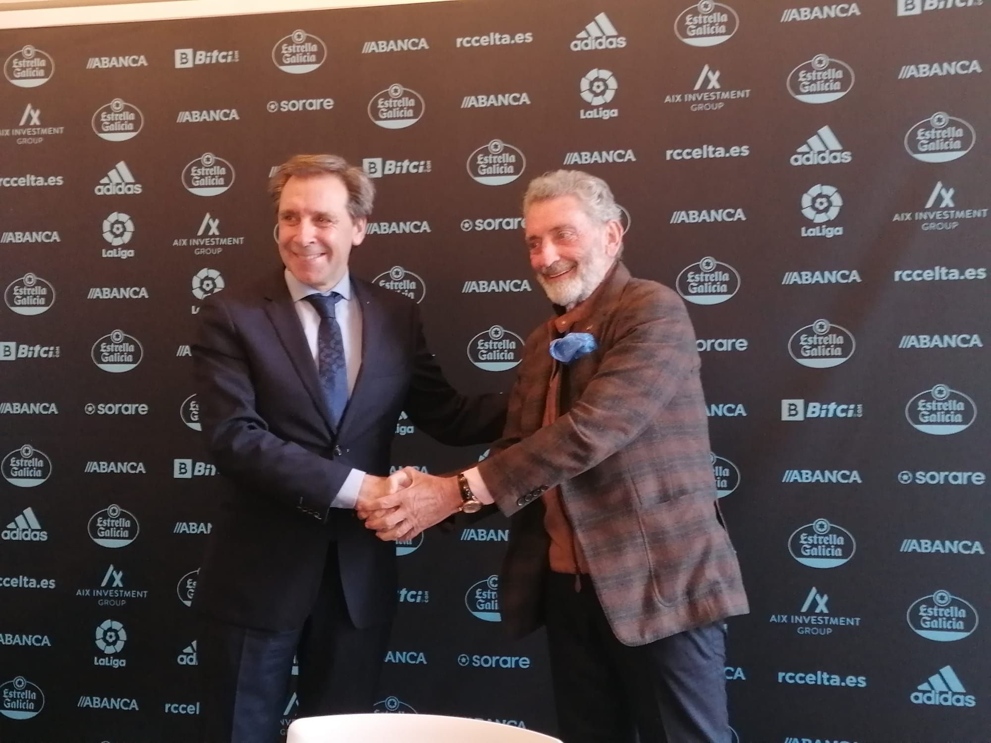 Mouriño, junto a Miñambres en su despedida del Celta.