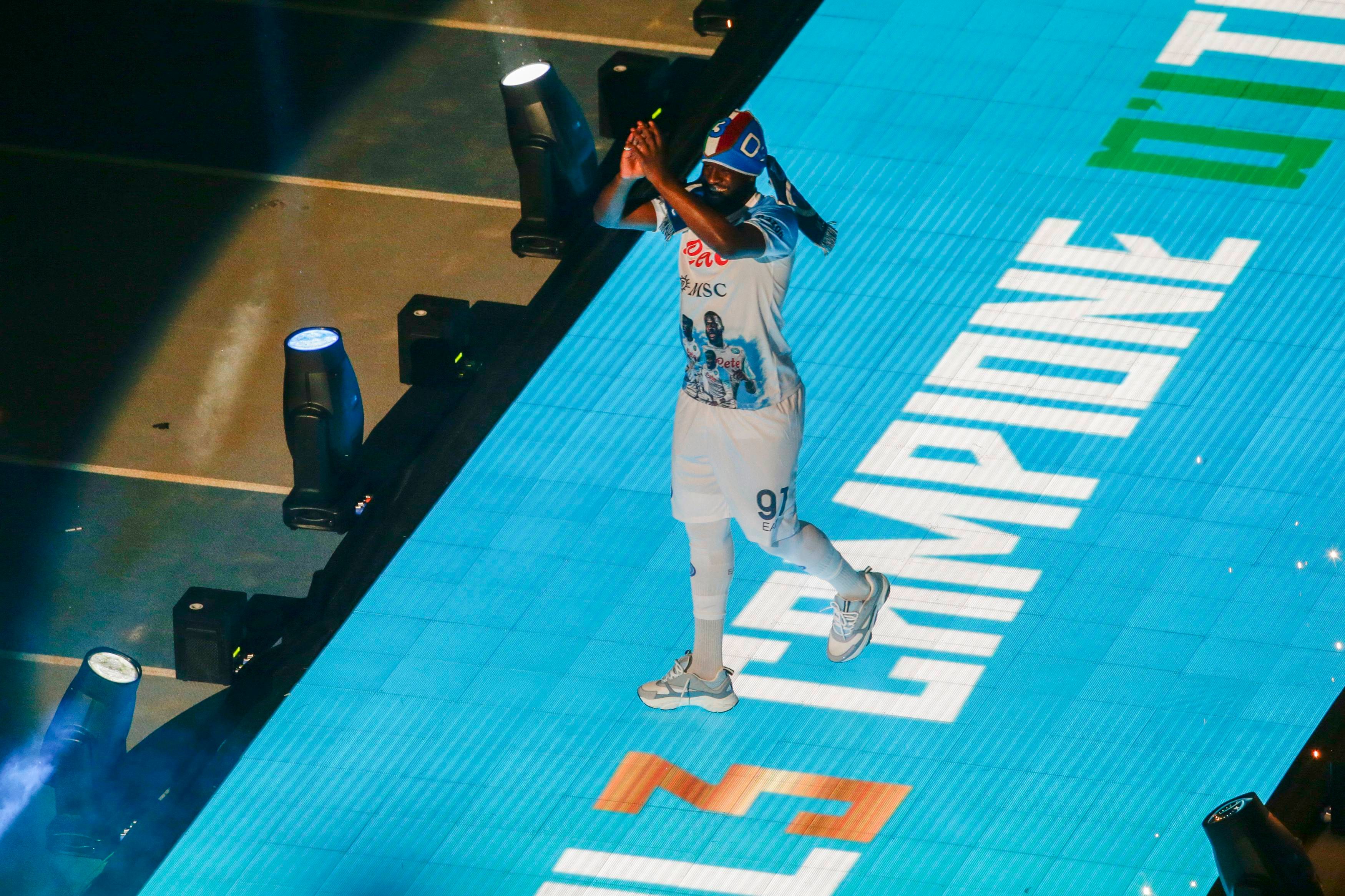  Tanguy Ndombélé, en un partido con el Nápoles.