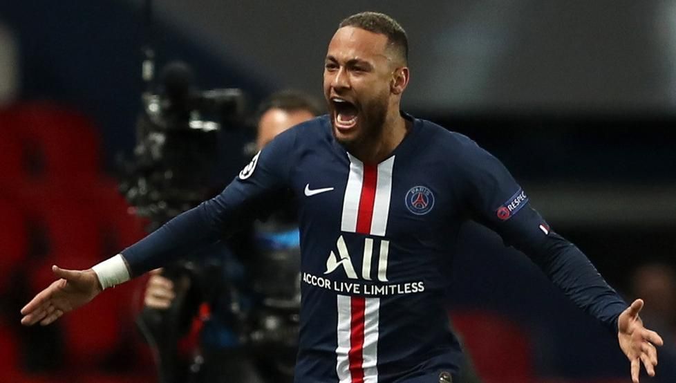  Neymar festeja un gol con el PSG.