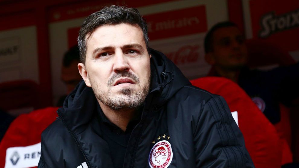  Óscar en el banquillo del Olympiakos.