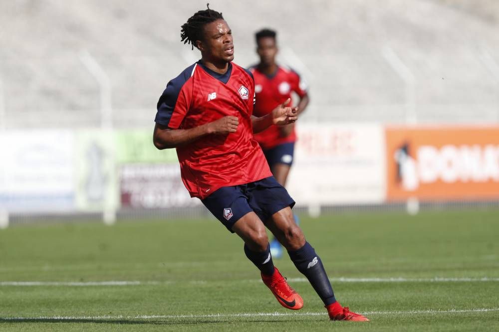  Remy, en un partido con el Lille.