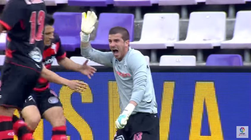  Varas con el codo luxado.