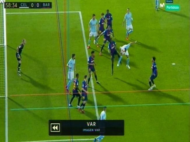  Fuera de juego señalado a Araujo.