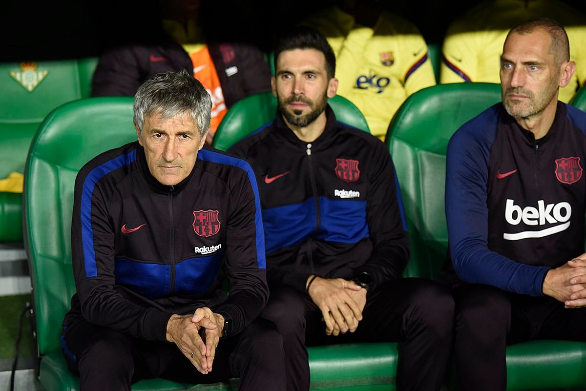  Quique Setién junto a Éder Sarabia, durante su etapa en el Barça.