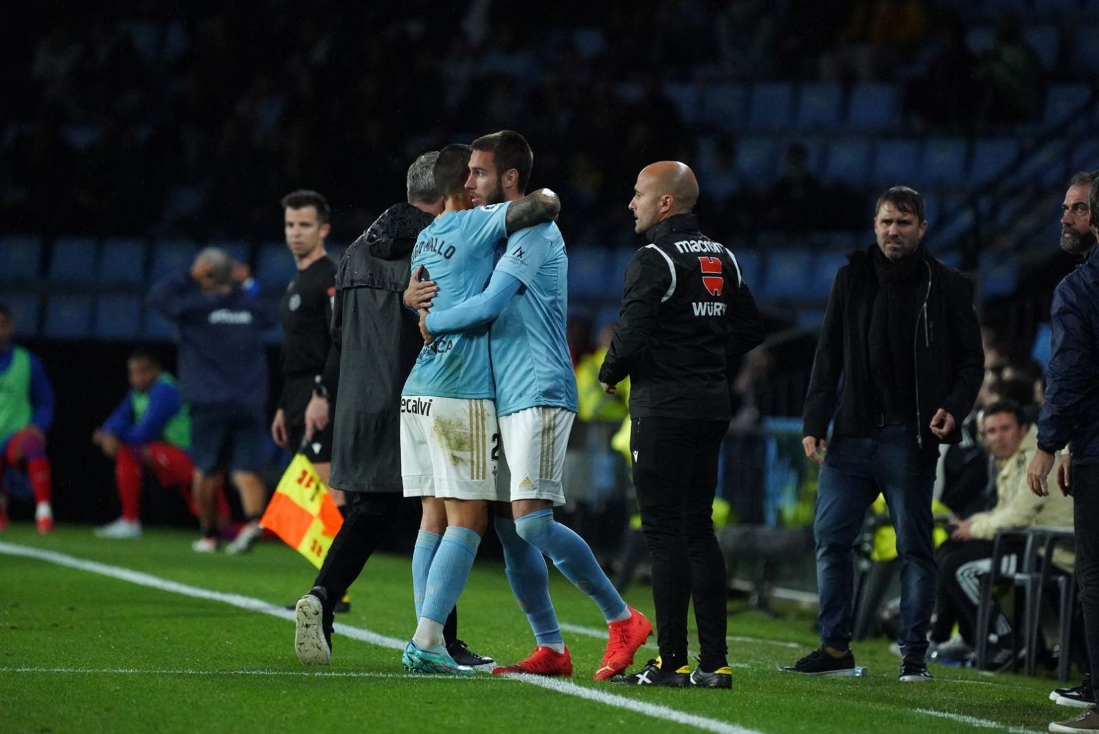  Hugo Mallo es sustituido por Mingueza ante el Getafe.