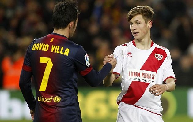  Isi Gómez debutó con 17 años en el Camp Nou con el Rayo de Paco Jémez