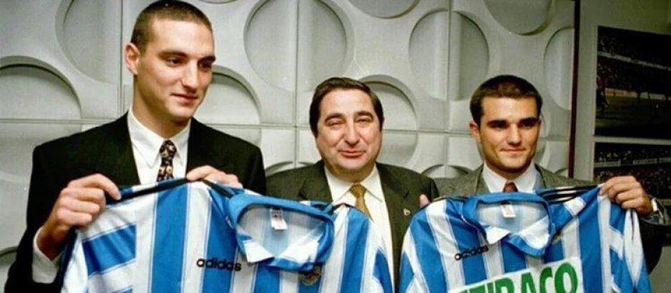 Lionel y Mauro Scaloni, presentados por Lendoiro como fichajes del Deportivo en la navidad de 1997