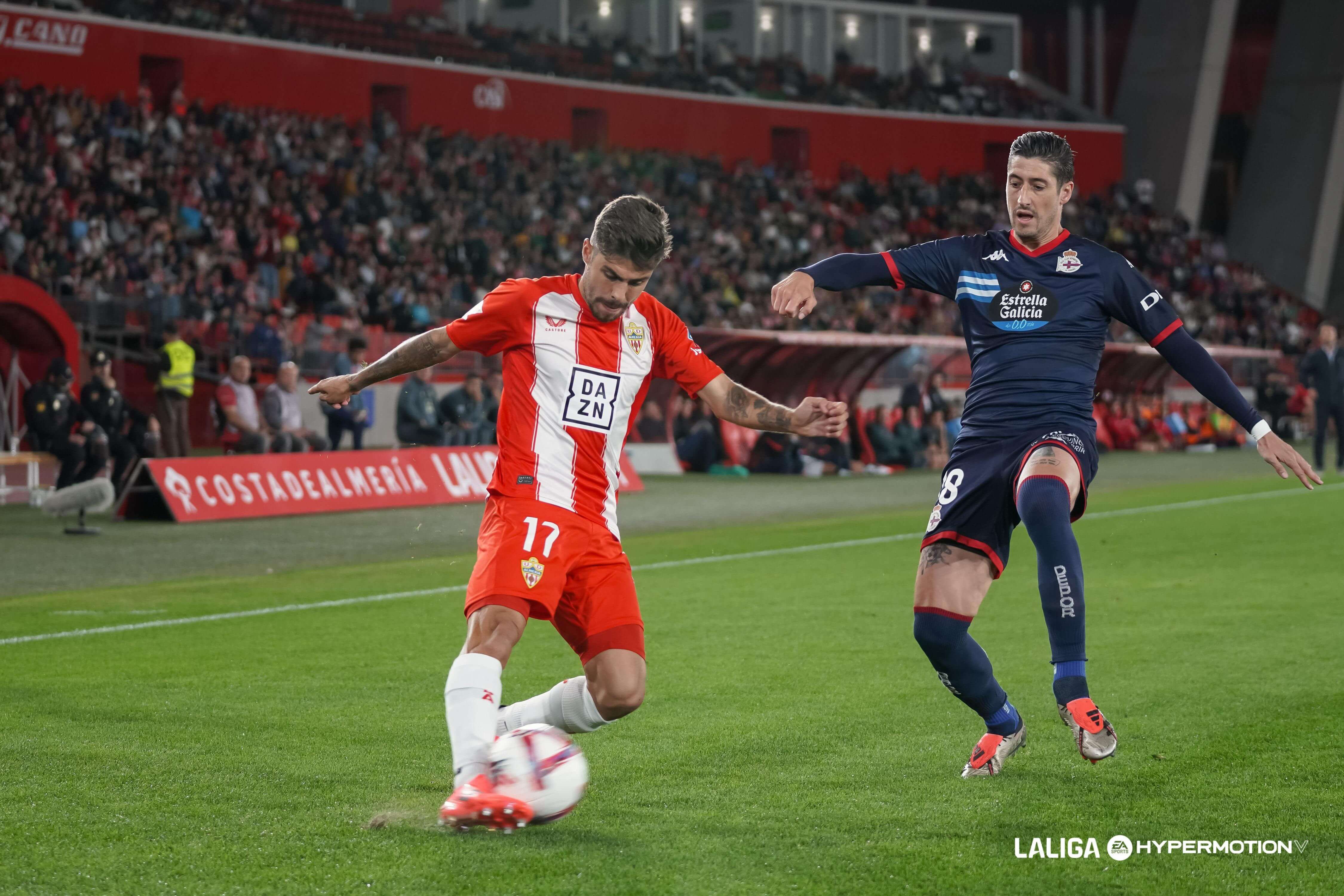 Escudero, durante un partido con el Dépor esta temporada.