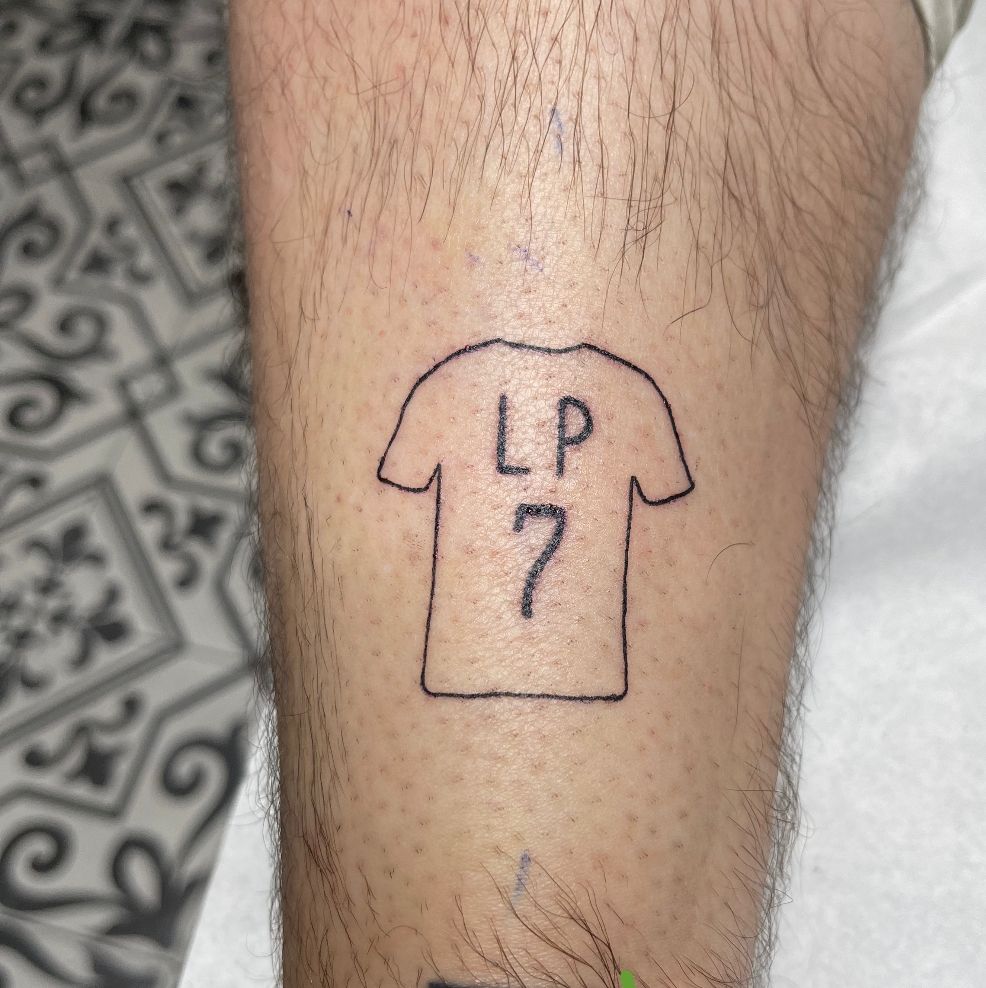  Así luce el tatuaje de Lucas Pérez en la piel del aficionado blanquiazul