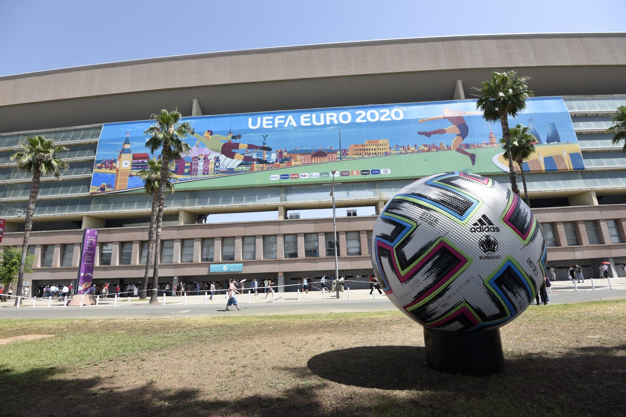  Decoración del Estadio de La Cartuja para la Eurocopa 2020.