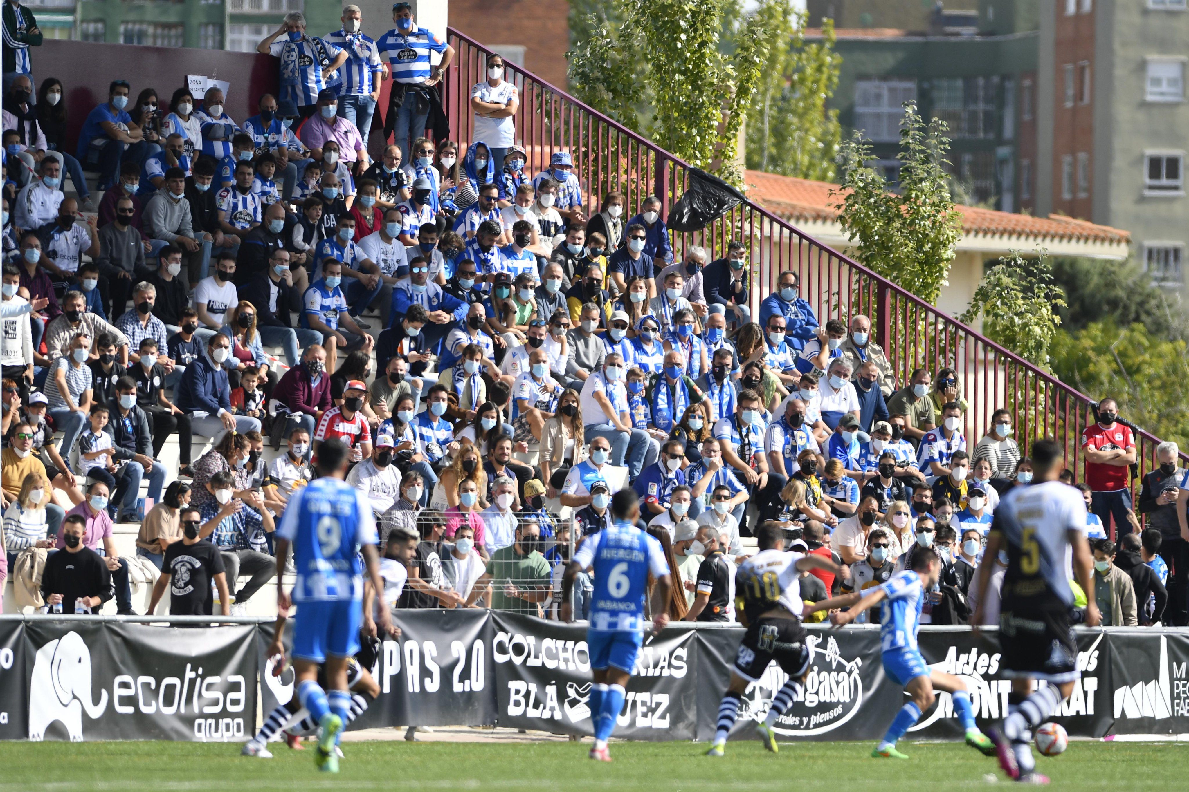  La afición del Dépor en el Santa Sofía
