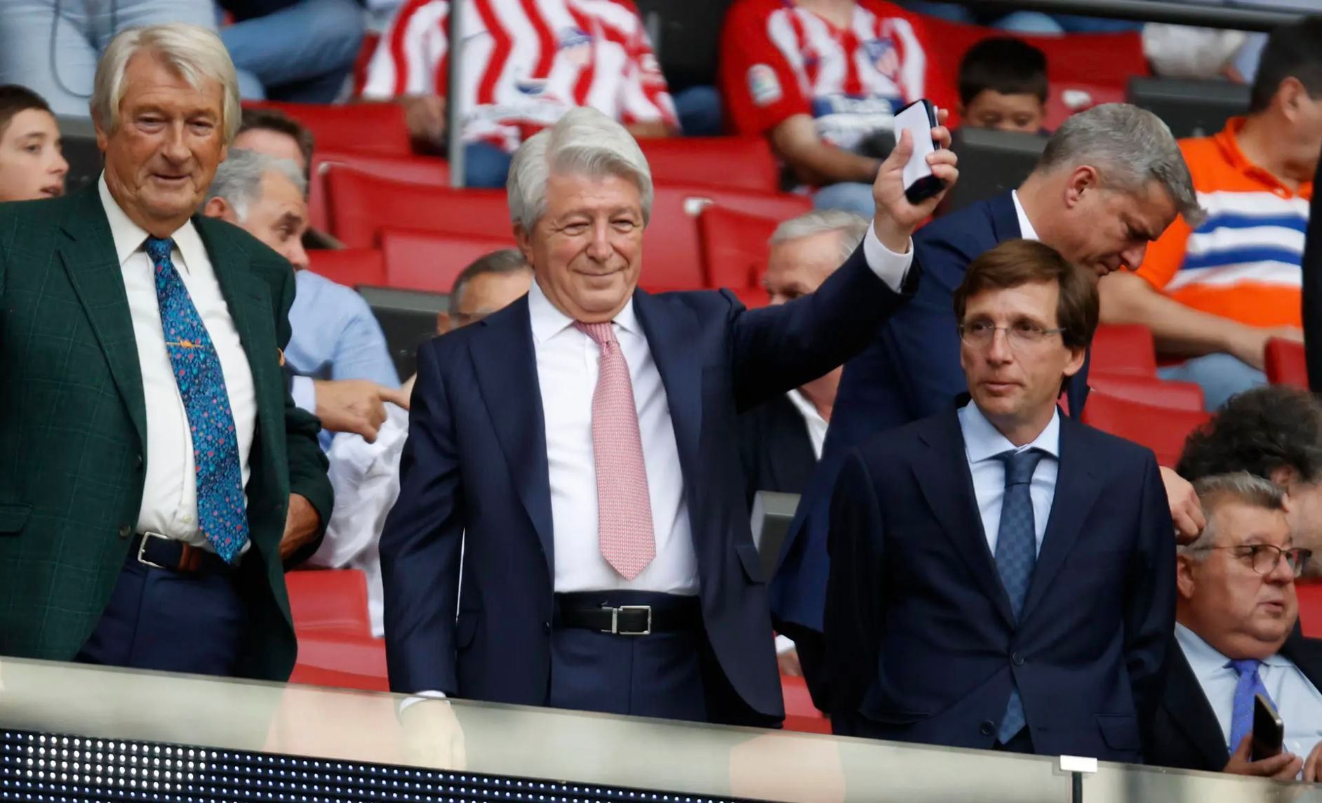  Alfonso Cabeza, Enrique Cerezo, José Luis Martínez-Almeida, en Atlético de Madrid-Mallorca (Foto